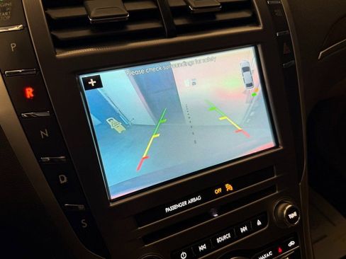 Used 2017 Lincoln MKZ Reserve image 15