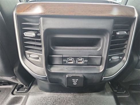 Used 2022 RAM 1500 Laramie w/ Laramie Southwest Edition image 22