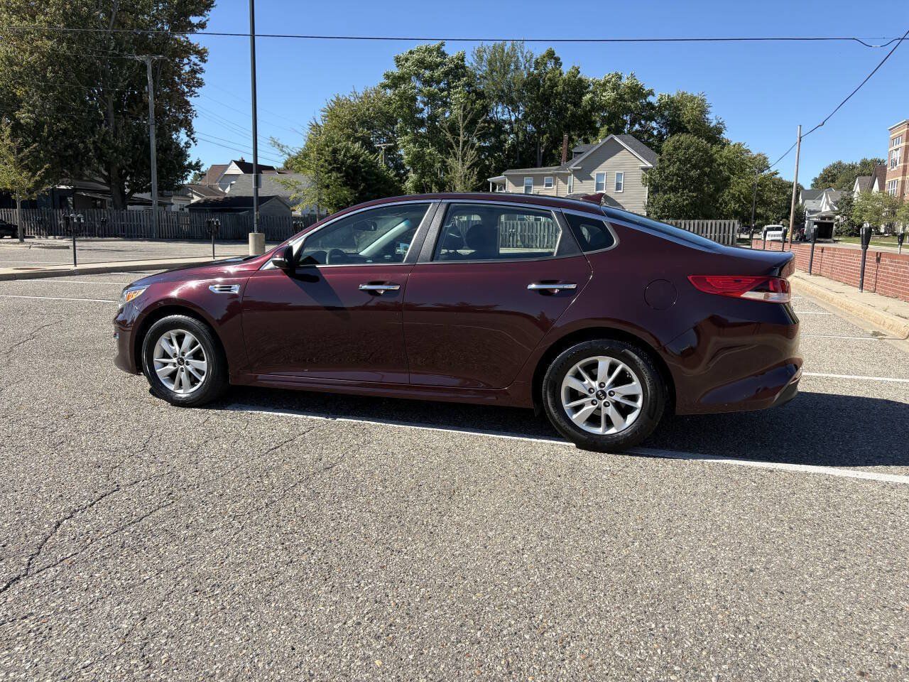 Used 2018 Kia Optima LX FWD image 34