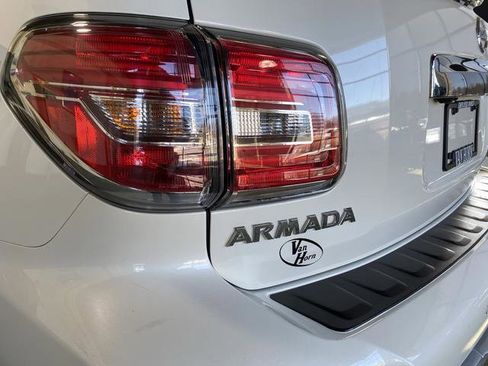 Used 2017 Nissan Armada Platinum image 38