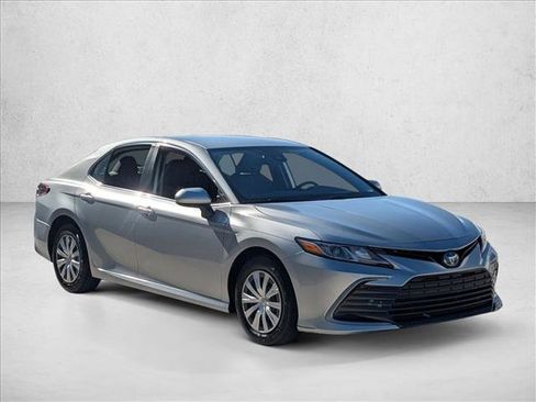 Certified 2023 Toyota Camry LE image 3
