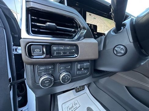 New 2026 GMC Yukon XL Denali Ultimate w/ LPO, Floor Liner Package image 17