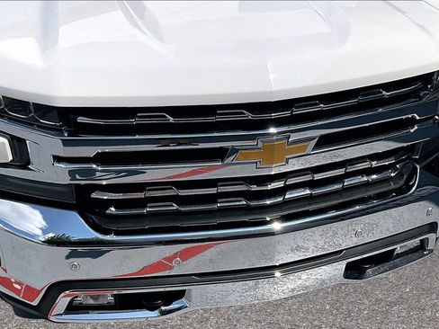 Used 2020 Chevrolet Silverado 1500 LTZ w/ LTZ Convenience Package AWD/4WD image 33