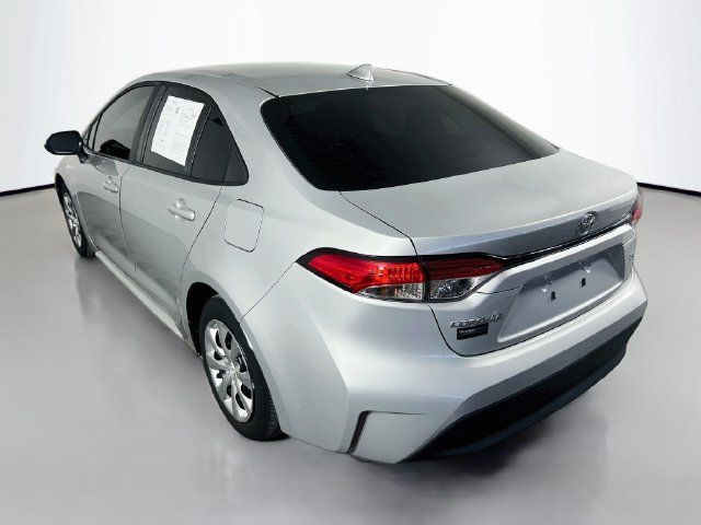 Used 2023 Toyota Corolla LE FWD image 6