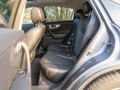 Used 2017 INFINITI QX70 AWD w/ Premium Package image 12