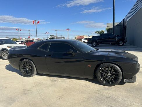 Used 2021 Dodge Challenger R/T Scat Pack w/ Driver Convenience Group image 3