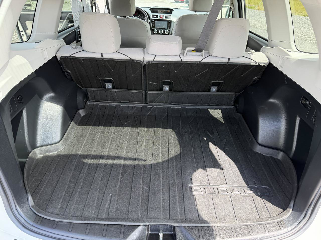 Used 2016 Subaru Forester 2.5i Premium w/ All-Weather Package AWD/4WD image 12