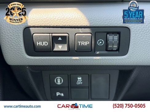 Used 2018 Honda Accord Touring image 11