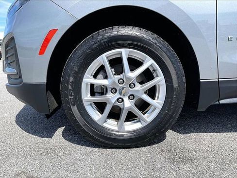 Used 2023 Chevrolet Equinox LS w/ LS Convenience Package FWD image 7