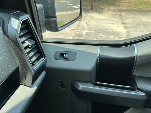 Used 2019 Ford F150 XLT AWD/4WD image 40