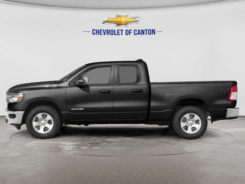 Used 2022 RAM 1500 Big Horn AWD/4WD image 3