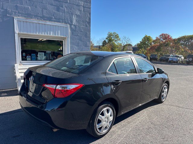 Used 2016 Toyota Corolla LE FWD image 6