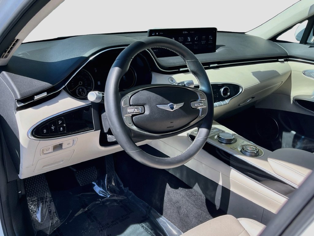 Used 2023 Genesis GV70 2.5T AWD/4WD image 9