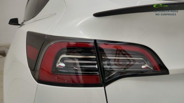 Used 2025 Tesla Model Y Performance AWD/4WD image 26
