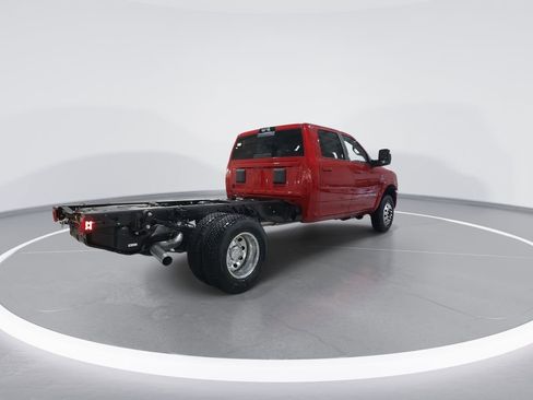 New 2026 RAM 3500 Big Horn w/ Laramie Trim Package AWD/4WD image 8
