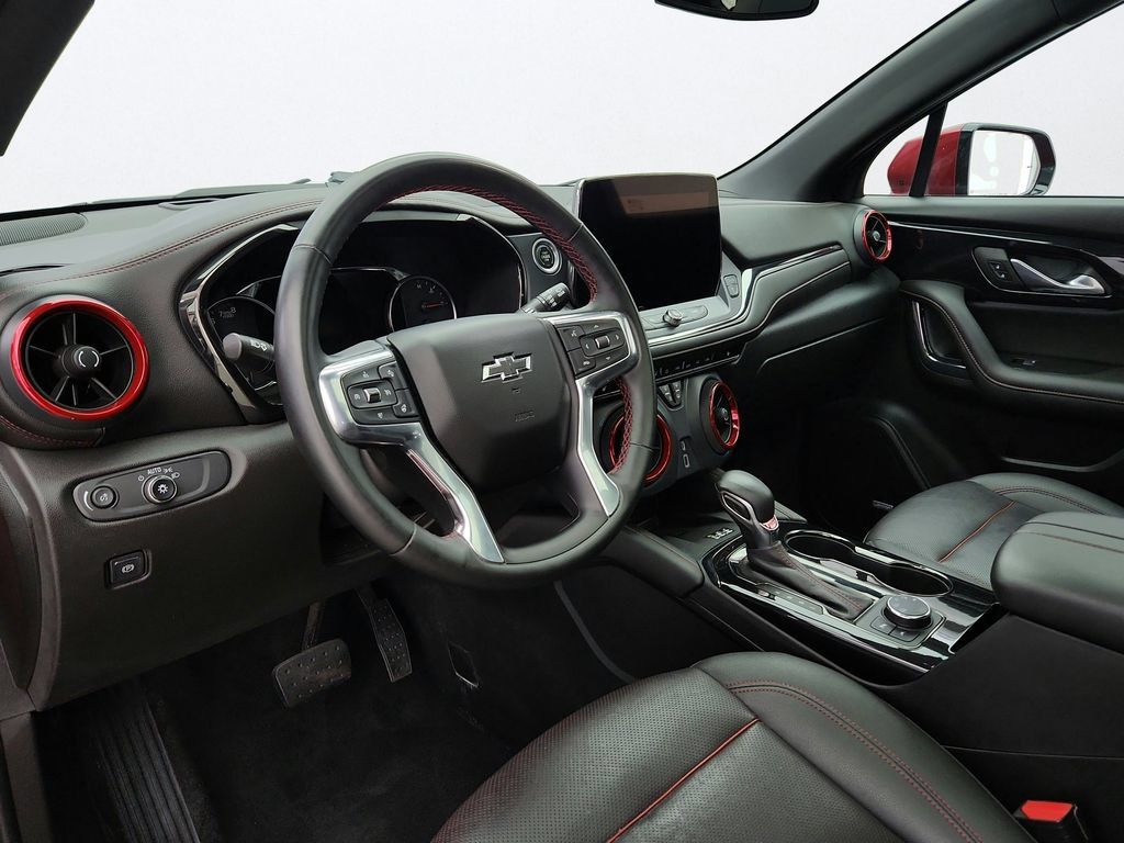 Used 2023 Chevrolet Blazer RS AWD/4WD image 9