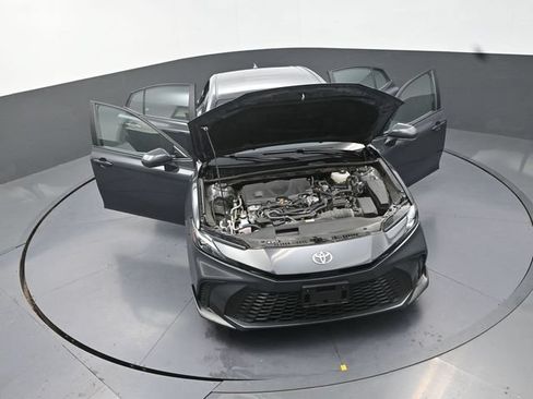 Certified 2025 Toyota Camry SE FWD image 39