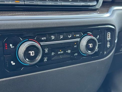 Used 2022 Chevrolet Silverado 1500 RST image 13