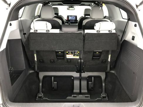 Used 2023 Toyota Sienna XSE w/ XSE Plus Package AWD/4WD image 26