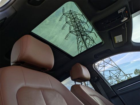 Used 2022 Audi Q3 2.0T Premium w/ Convenience Package image 22