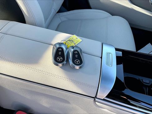 Certified 2025 Mercedes-Benz C 300 Sedan image 15