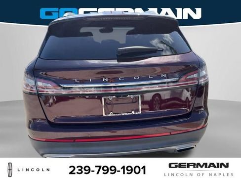 Used 2022 Lincoln Nautilus FWD w/ Premium Package image 6