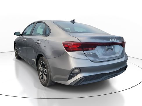 Used 2024 Kia Forte LXS image 6