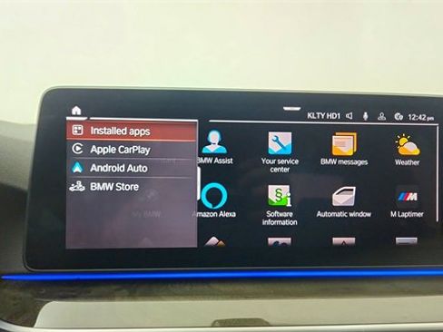 Used 2022 BMW 540i xDrive w/ Executive Package image 52