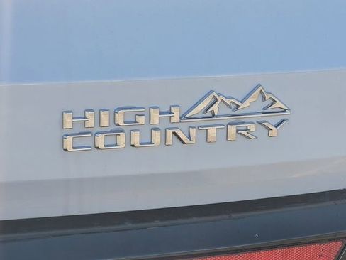 New 2026 Chevrolet Traverse High Country FWD image 5