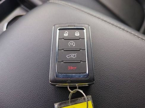 Used 2025 Jeep Grand Cherokee Limited AWD/4WD image 28