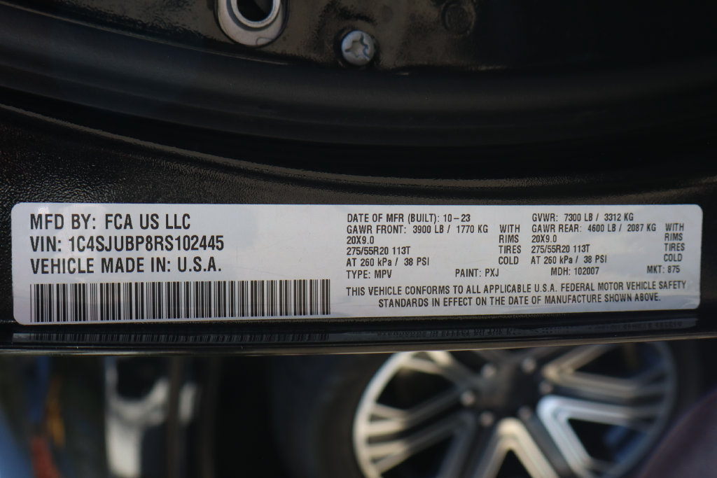 Used 2024 Jeep Wagoneer Series II w/ Flexible Seating Group RWD image 53