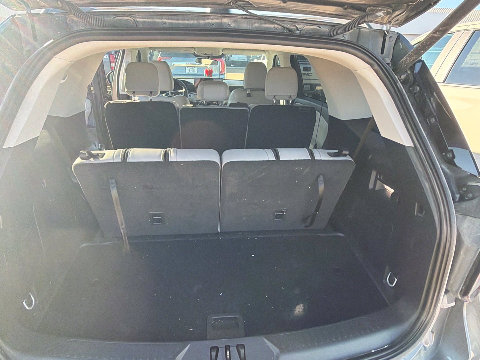Used 2025 Ford Explorer Active w/ Active Comfort Package RWD image 19