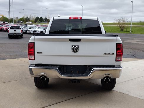 Used 2019 RAM 1500 Classic SLT w/ SLT Plus D←cor Group AWD/4WD image 14