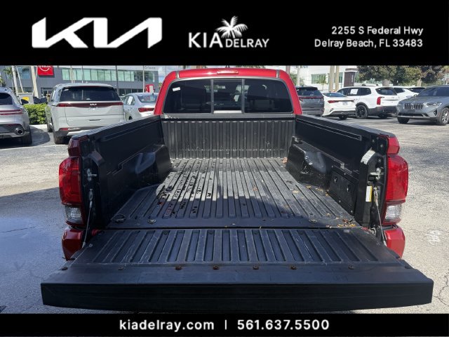 Used 2022 Toyota Tacoma SR5 w/ Technology Package RWD image 8