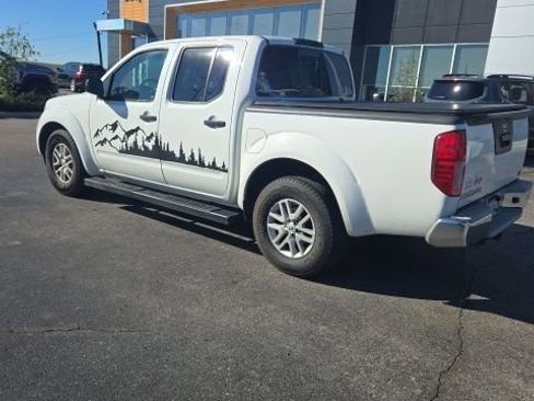 Used 2017 Nissan Frontier SV image 22
