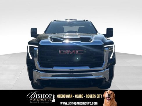 Used 2024 GMC Sierra 3500 Pro w/ Convenience Package AWD/4WD image 15