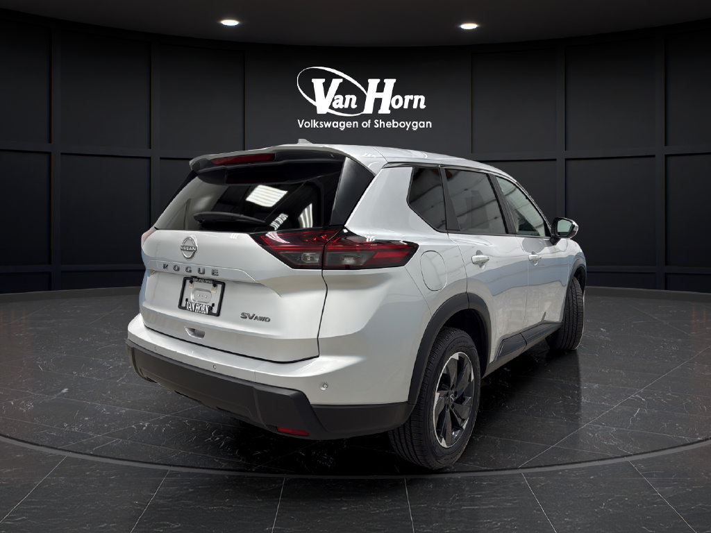 Used 2024 Nissan Rogue SV AWD/4WD image 7