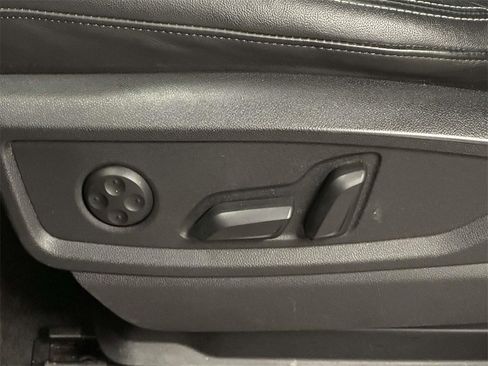 Used 2023 Audi Q5 2.0T Premium w/ Convenience Package image 14