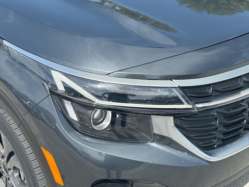 Used 2024 Kia Seltos S AWD/4WD image 35