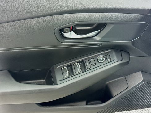 Used 2025 Honda Accord LX image 15