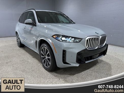 New 2026 BMW X5 xDrive40i w/ M Sport Package AWD/4WD image 1
