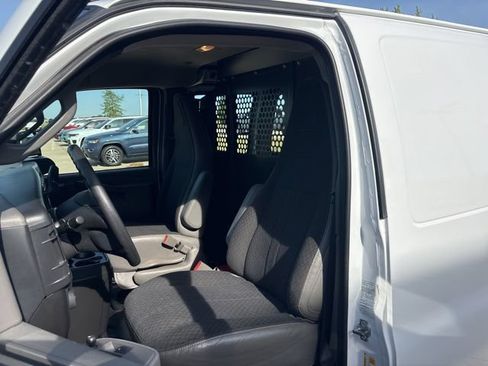 Used 2025 GMC Savana 2500 w/ Driver Convenience Package RWD image 15
