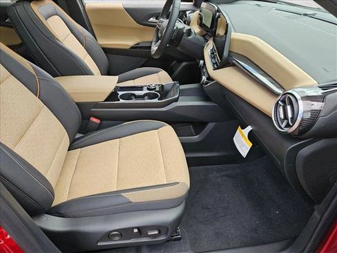 New 2026 Chevrolet Equinox ACTIV w/ Convenience Package III image 16