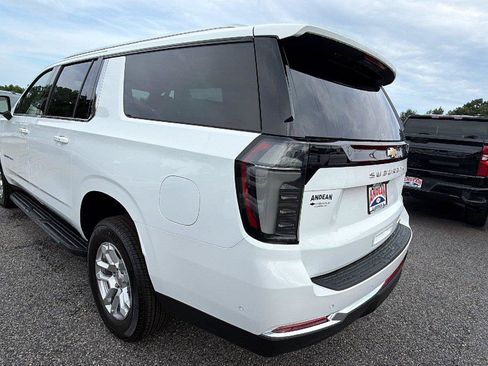New 2026 Chevrolet Suburban LT w/ Comfort Package RWD image 10