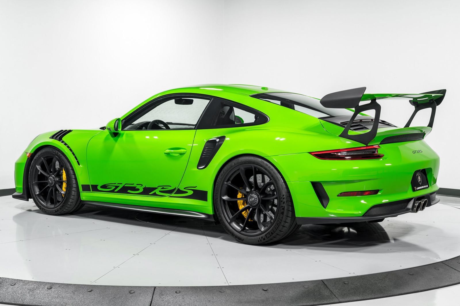 Used 2019 Porsche 911 GT3 RS RWD image 5