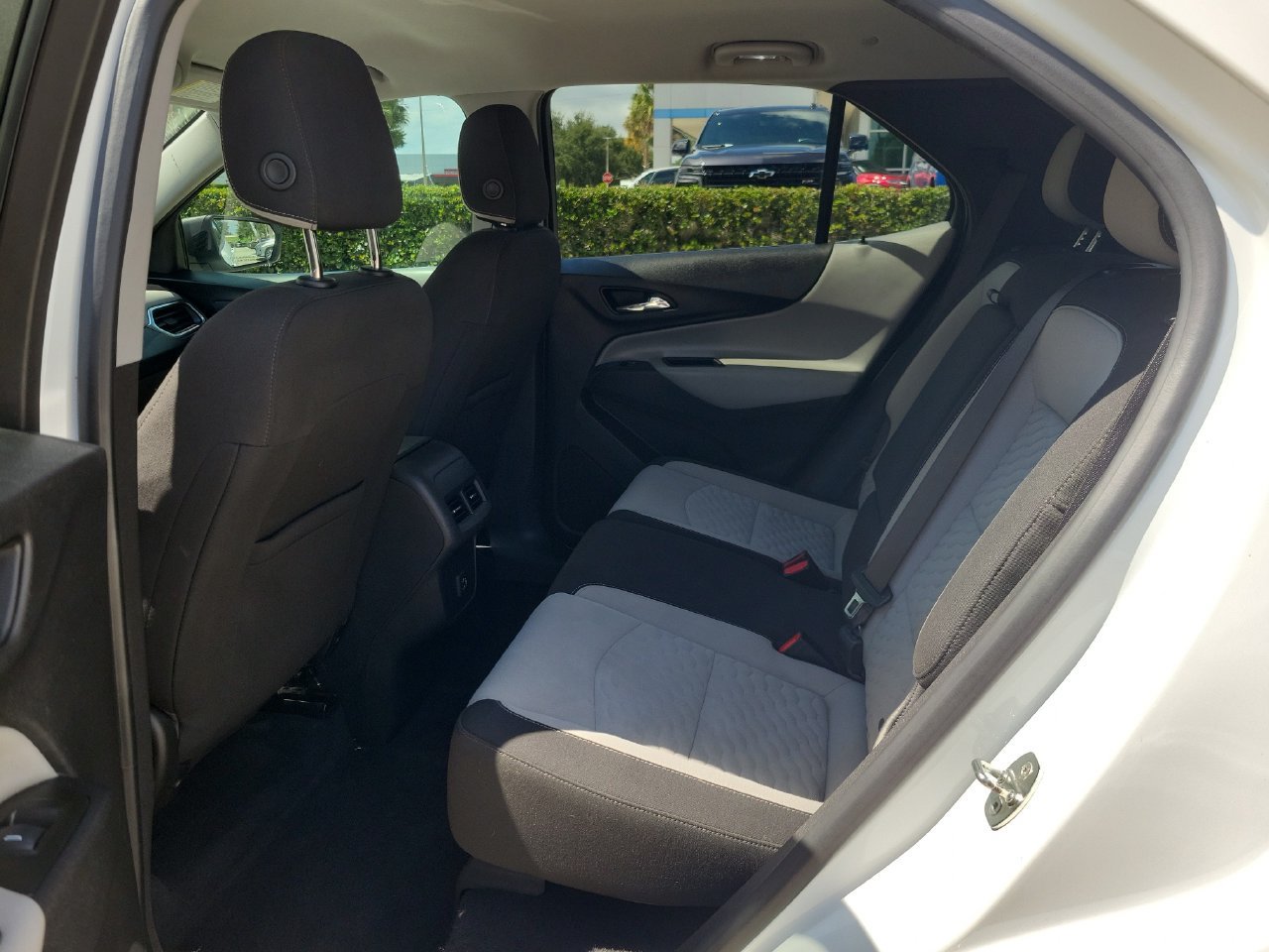 Certified 2021 Chevrolet Equinox LS w/ LS Convenience Package FWD image 9