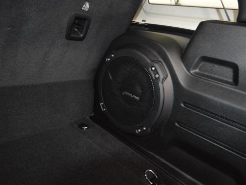 Used 2023 Jeep Wrangler Unlimited w/ Cold Weather Group image 14