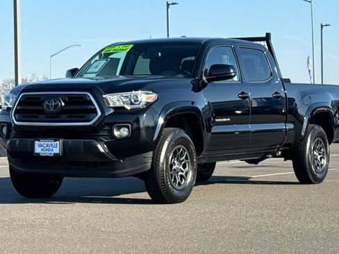 Used 2018 Toyota Tacoma SR5 image 8
