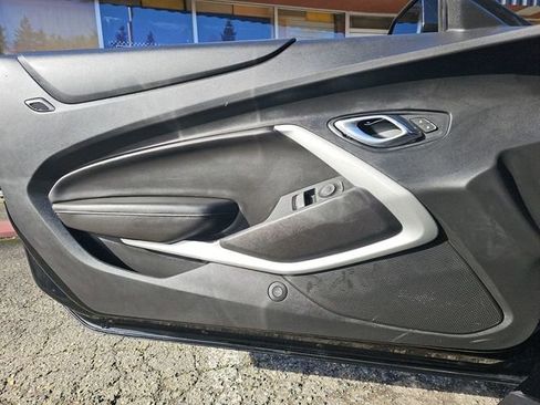 Used 2018 Chevrolet Camaro LT w/ RS Package image 18
