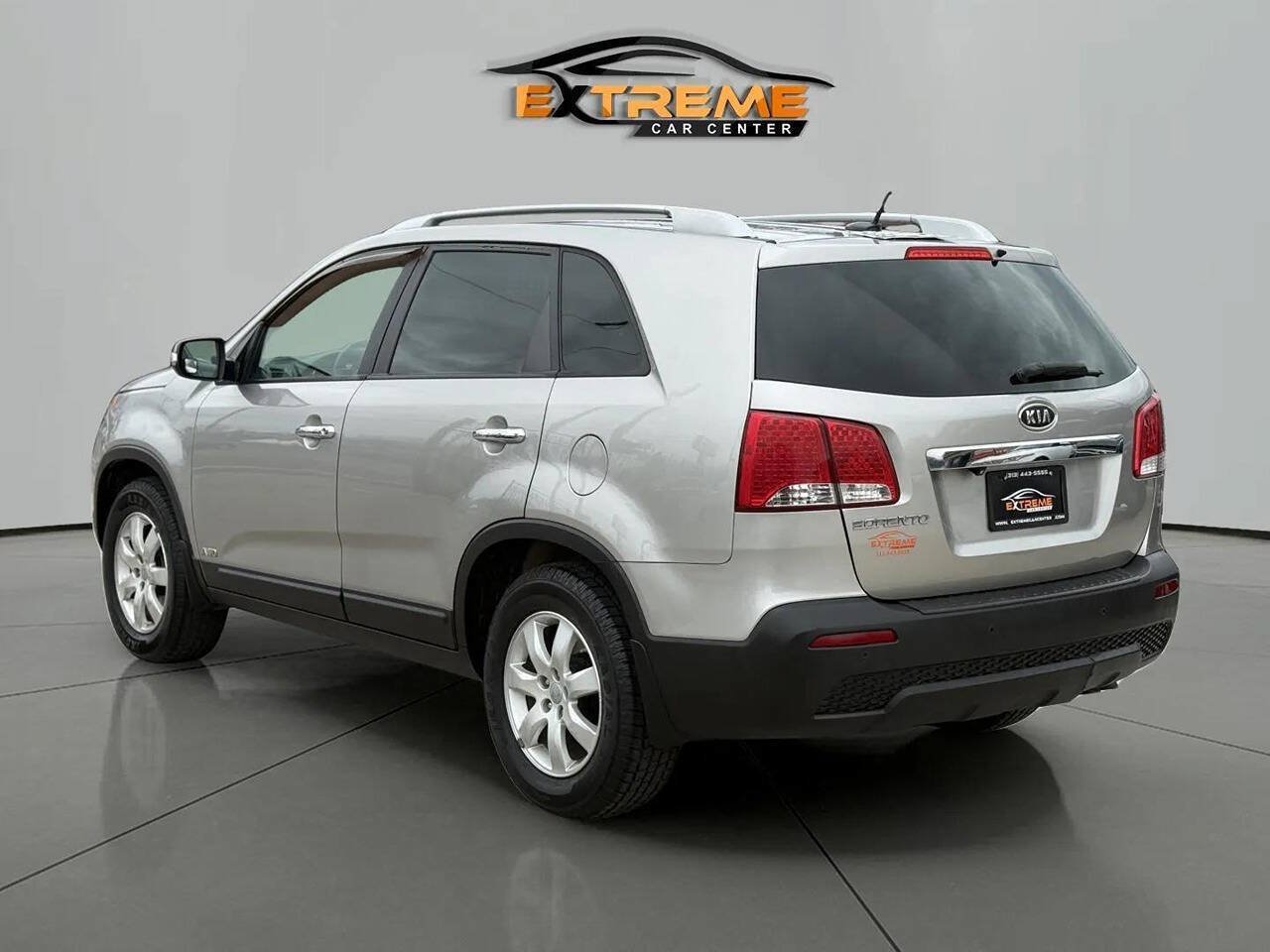 Used 2013 Kia Sorento LX w/ Convenience Pkg AWD/4WD image 4